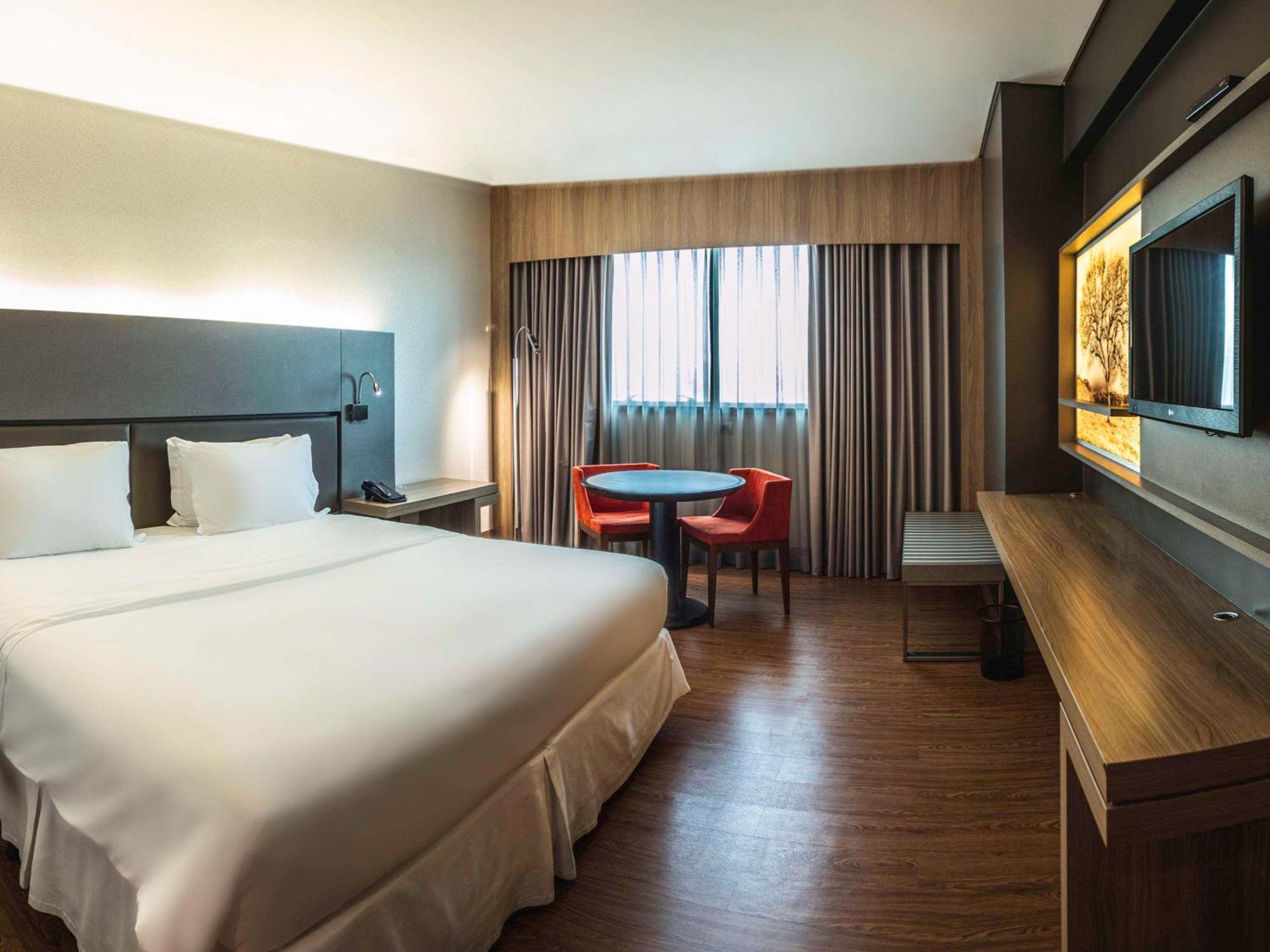 Mercure Plaza Shopping Hotel